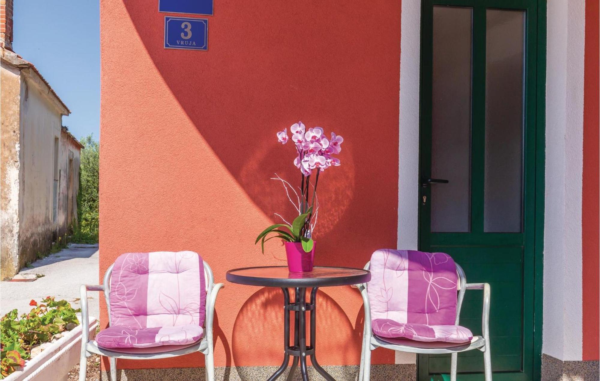 Awesome Home In Podgora With Kitchen Bagian luar foto